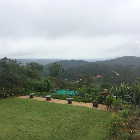Leisure Vacations Heavenly Hills Villa 마디케리 외부 사진